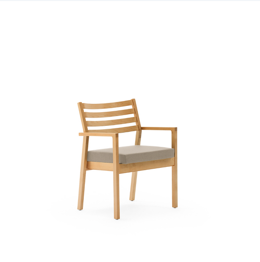 Modus Bariatri stol med armlen fra Helland Møbler